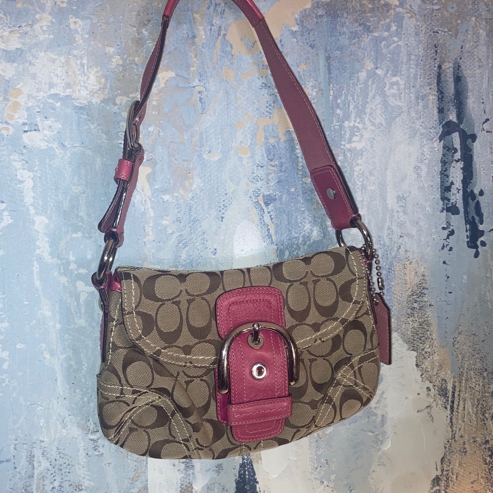 Genuine Coach  SOHO Brown and HOT  Pink Signature Shoulder Bag COA included